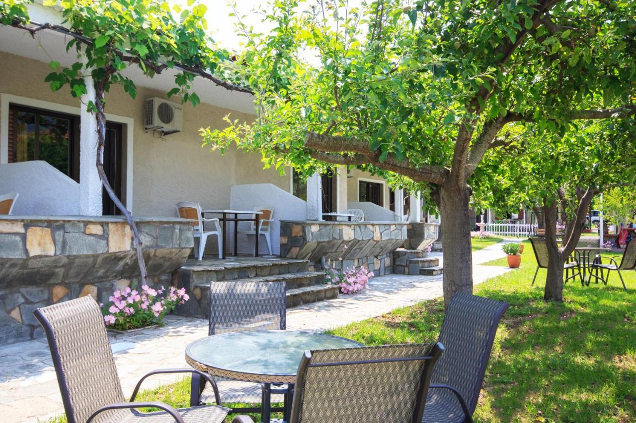 Augoustina Guest house *